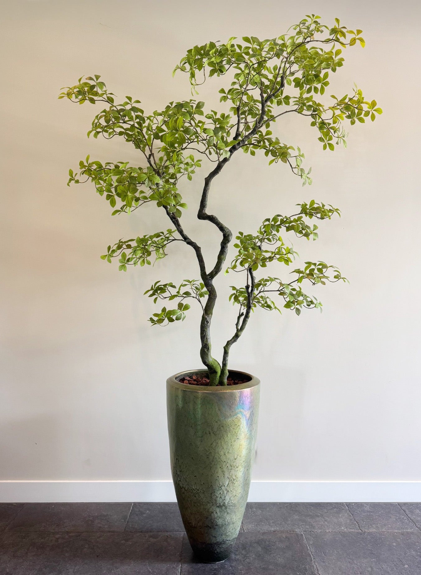 Realistische kunstplant in pot toegepast in interieurproject